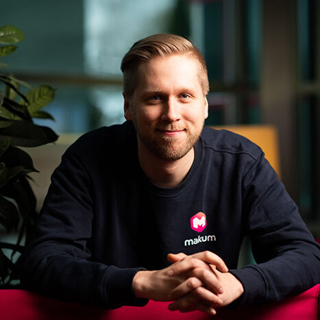 Kim Pitkänen, Makum